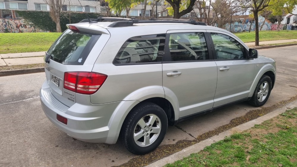 Dodge Journey 2.4 Sxt Atx (3 Filas)+dvd+techo — foto 2